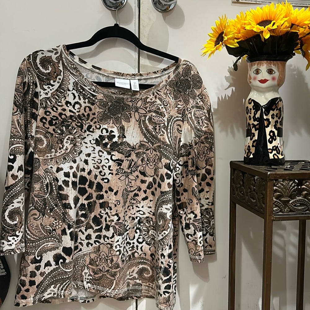 Chico’s top w rhinestone sparkle browns, beige  black Machine, washable hang.